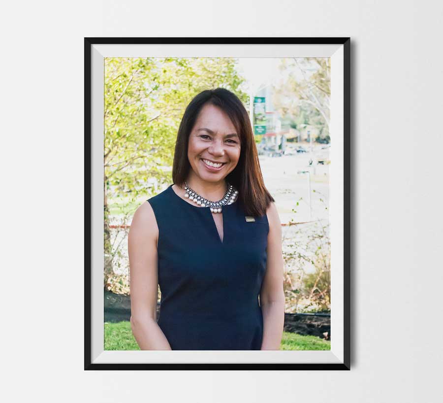 portrait of andrene kaiwi-lenting high contrast headshot professional image